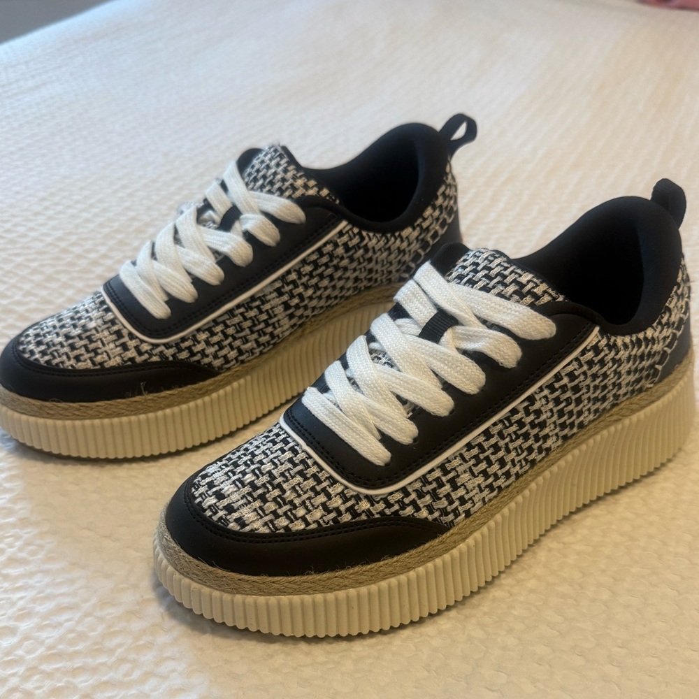 Women’s Espadrille Platform Black and White Sneakers